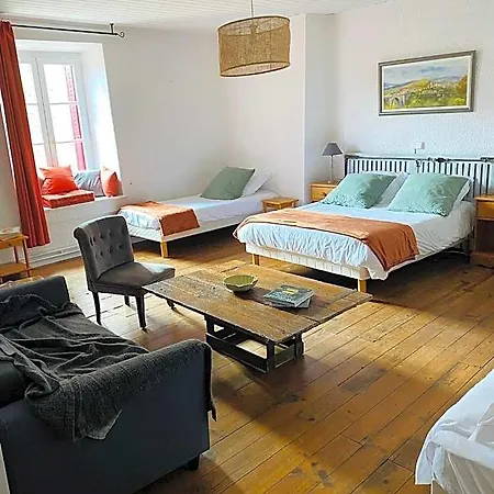 Ermitage Saint Vincent فندق Fontannes